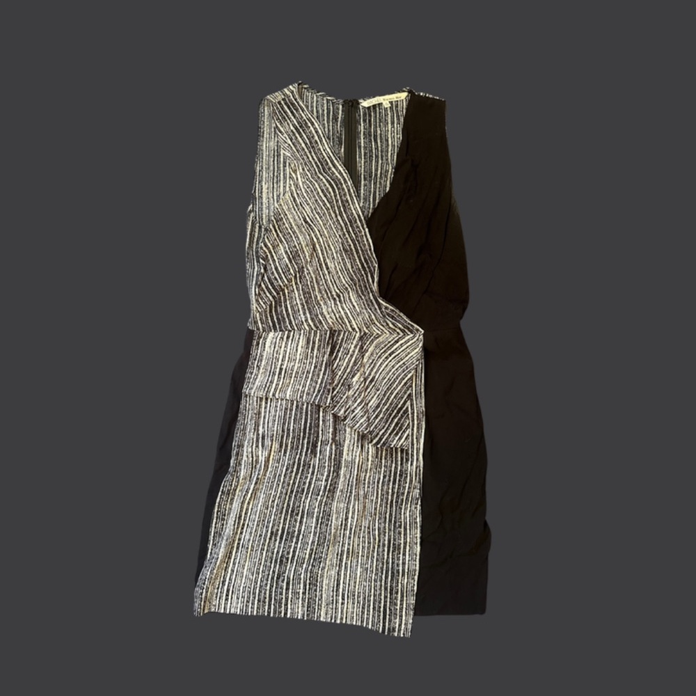 B&W Colorblock Silk-like Dress